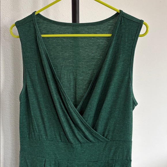 Halara Deep V Neck Sleeveless High Low Crossover Hem Midi NWT Size L - Picture 6 of 10